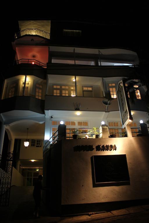Oyo 442 Kanda Uda Канди Экстерьер фото